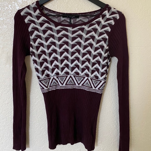 🤎3/$25 Burgundy sweater - Picture 1 of 3